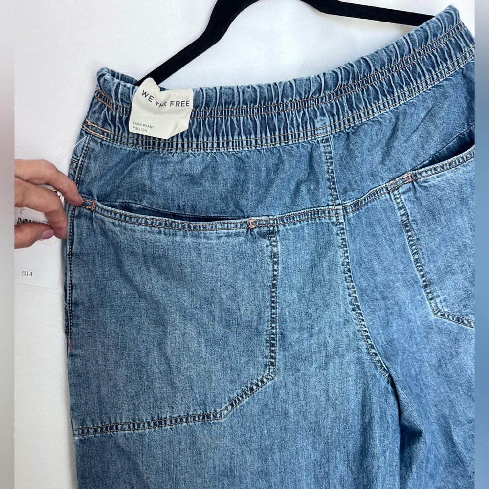 Free People Easy Pull on Light Blue Elastic Waist Denim Pants NWT SIZE L - Picture 6 of 9